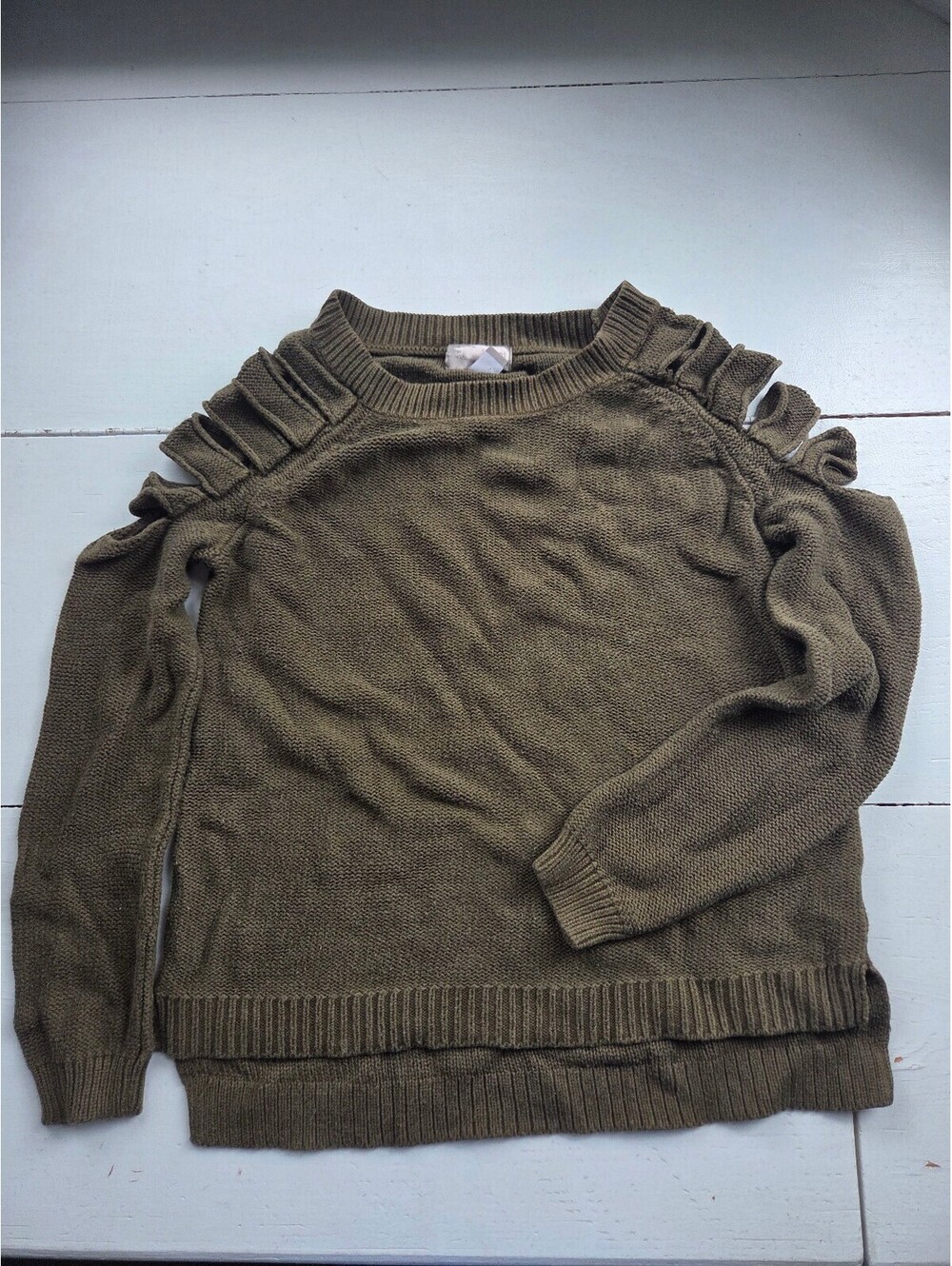 Forever 21 Olive Green Ruffle Shoulder Sweater Size s